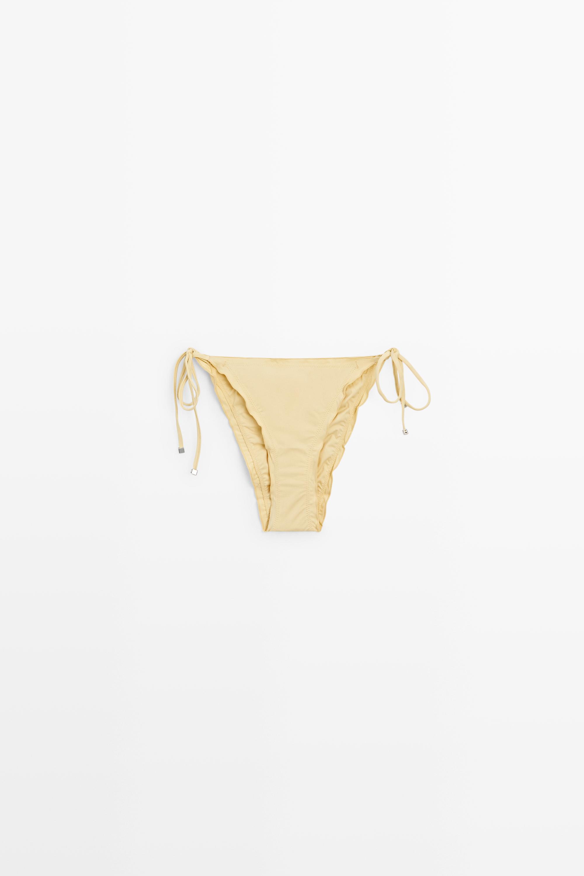 Ruffled bikini bottoms with bows